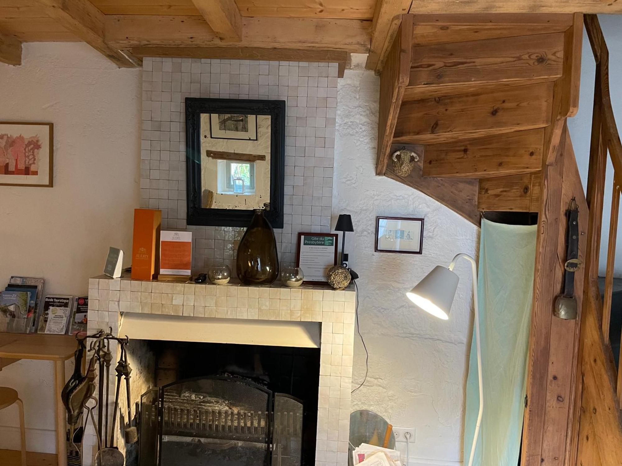 Du Presbytere D'envaux, Ravissante Maison De Charme Holiday home